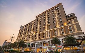 Fabhotel Sapphire 83